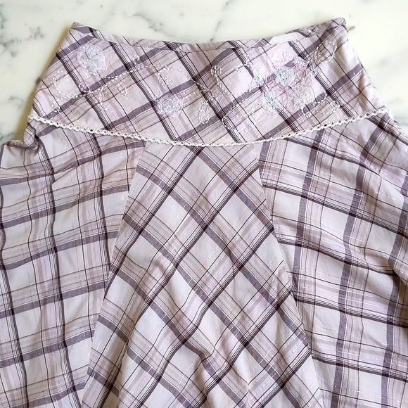 Limited Too multi color sparkling plaid skirt w/embroidery, layers and lining. - Picture 3 of 8